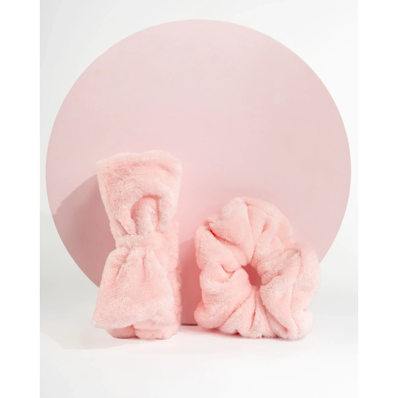 27547-25-12-180-brushworks-makeup-headband-scrunchie-set-oop-3.jpg.webp