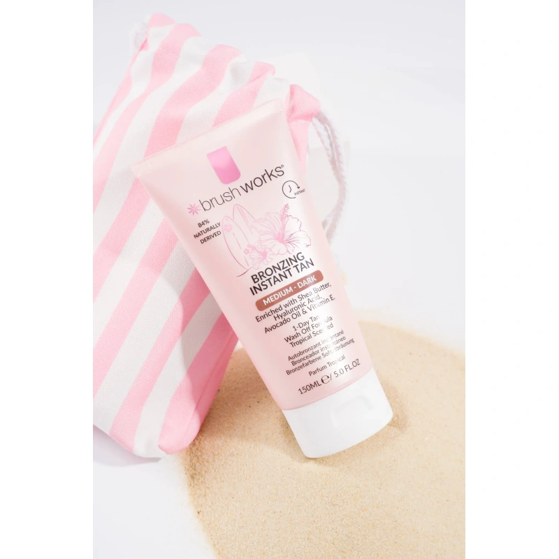 27562-52-56-451-bronzing-instant-tan-medium-dark-150ml-oop-1.jpg.webp