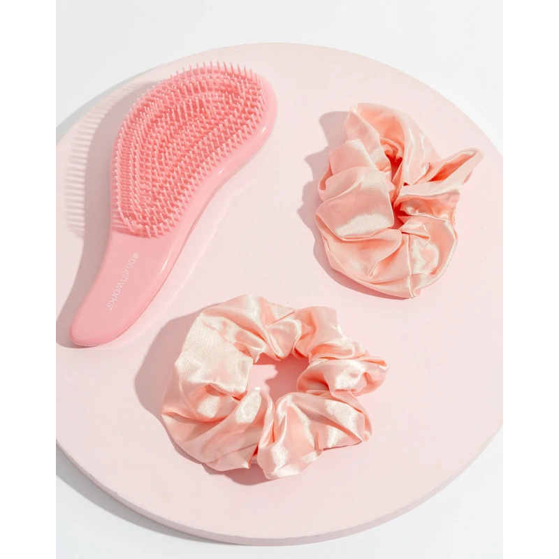 27568-25-12-133-brushworks-detangling-brush-and-scrunchie-set-oop-1.jpg.webp