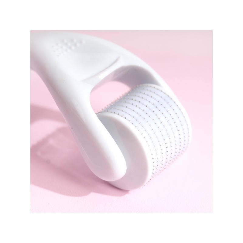 25463-52_56_354_brushworks_micro_needle_derma_roller_oop__2_.jpg