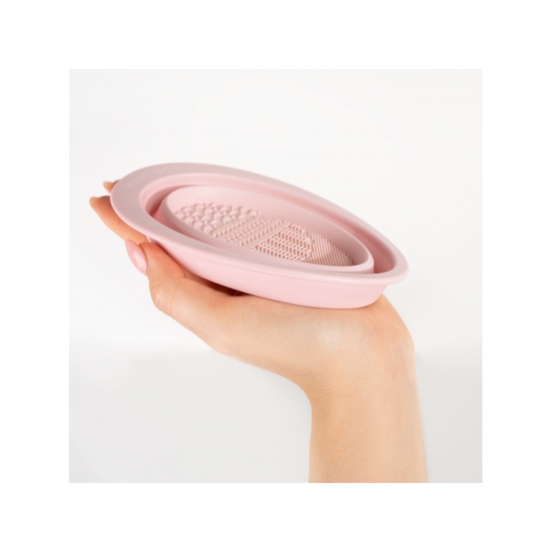 25498-52_56_446_brushworks_silicone_makeup_brush_cleaning_bowl_ms__1_.jpg