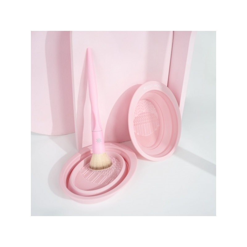 25498-52_56_446_brushworks_silicone_makeup_brush_cleaning_bowl_oop__3_.jpg
