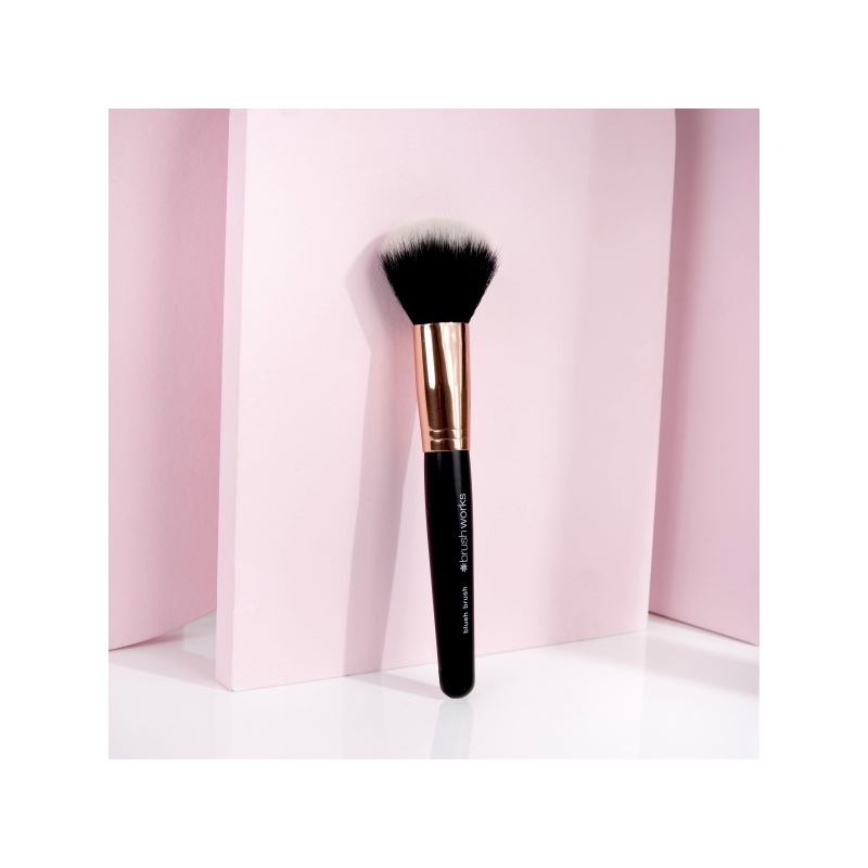 25512-52_56_002_brushworks_blush_brush_oop__1_.jpg