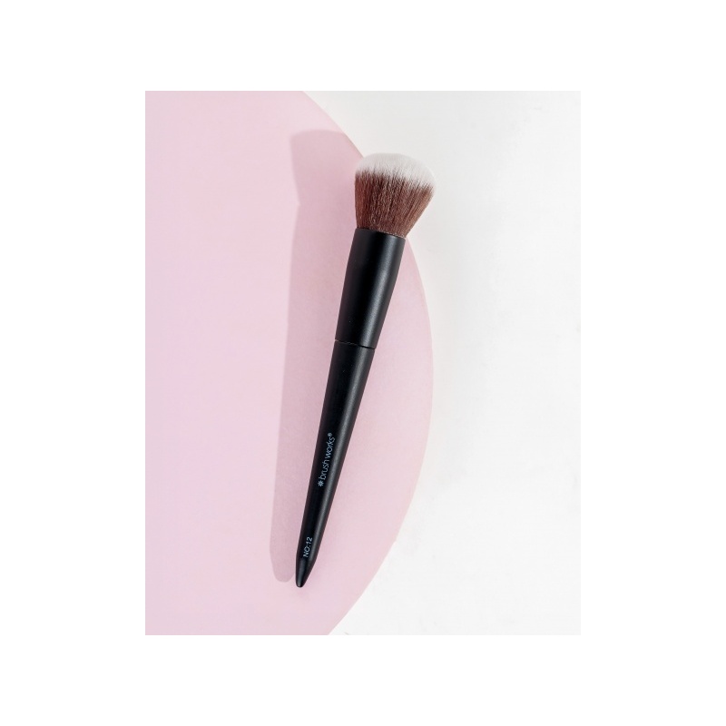25539-52_56_469_brushworks_no_12_blush_brush_oop__2_.jpg