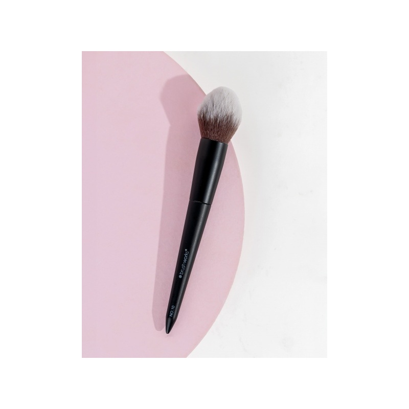 25541-52_56_491_brushworks_no_10_bronzer_brush_oop__2_.jpg