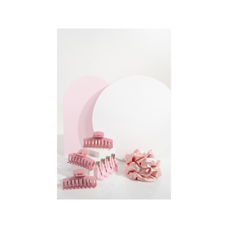 25676-25_12_171_brushworks_complete_hair_clip___scrunchie_set_oop__1_.jpg