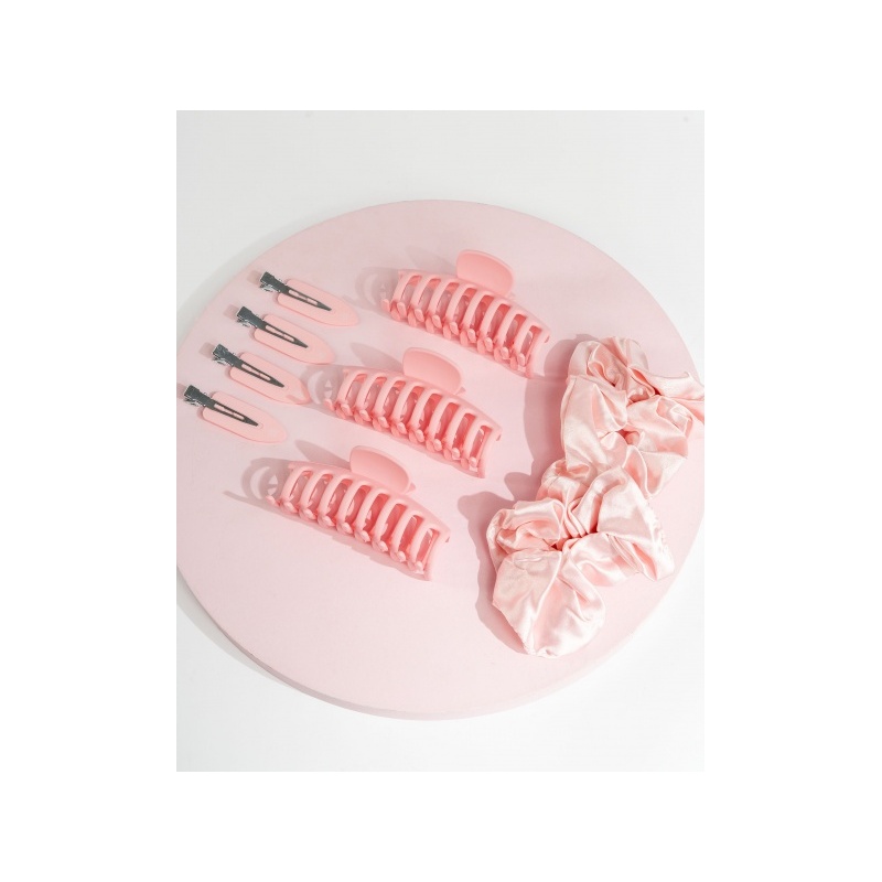 25676-25_12_171_brushworks_complete_hair_clip___scrunchie_set_oop__3_.jpg