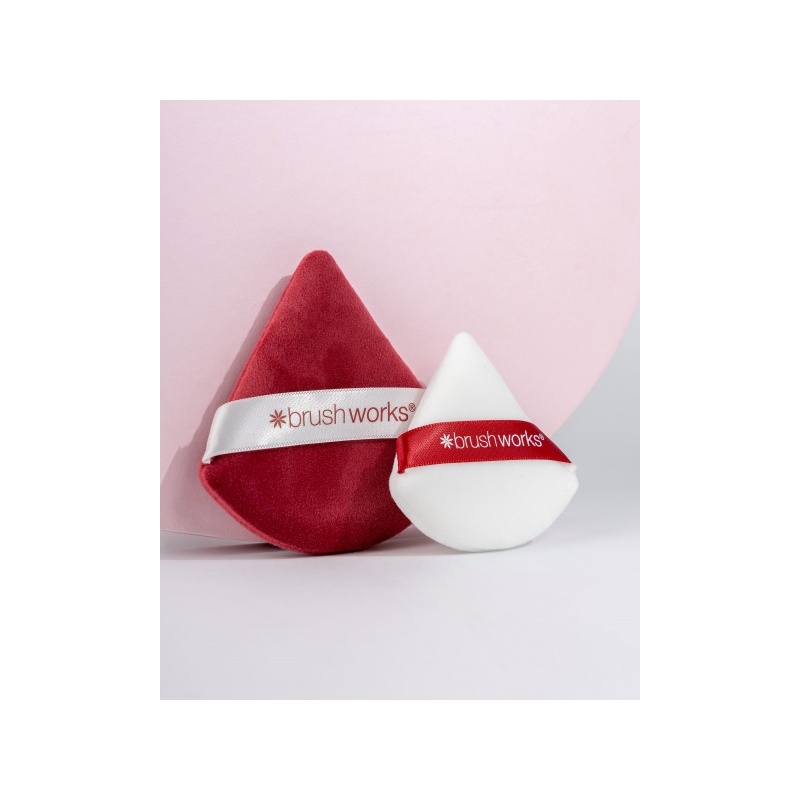 25680-25_12_606_brushworks_limited_edition_triangular_powder_puff_duo__red__oop__2_.jpg