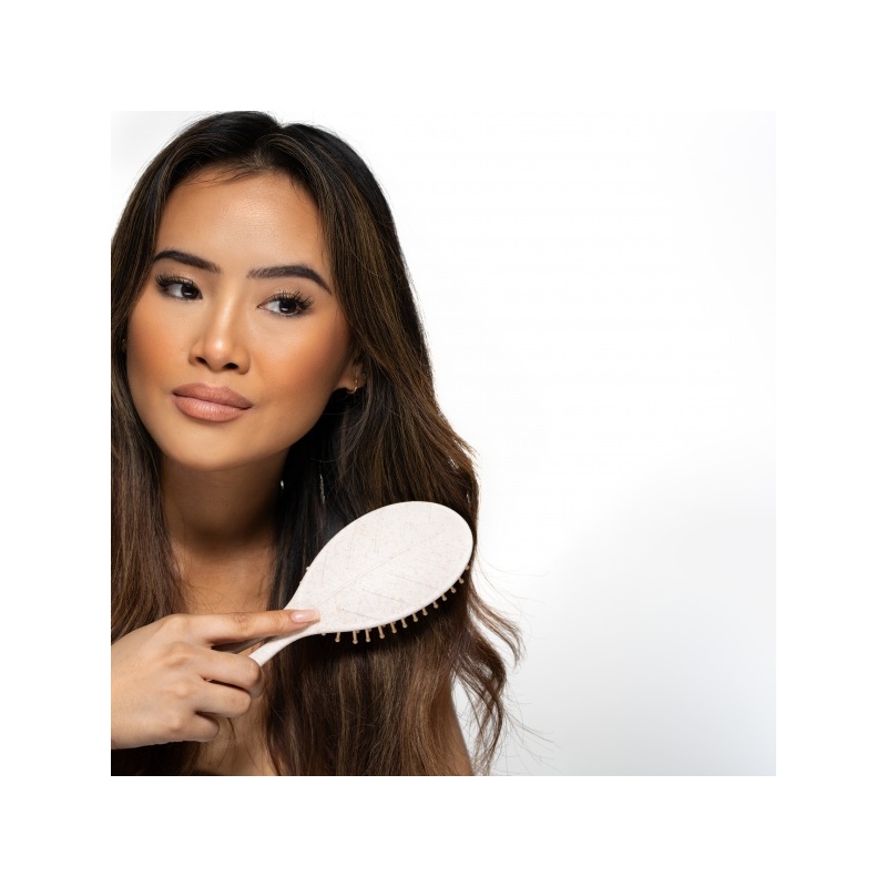 25703-80_40_078_so_eco_gentle_detangling_brush_ms.jpg
