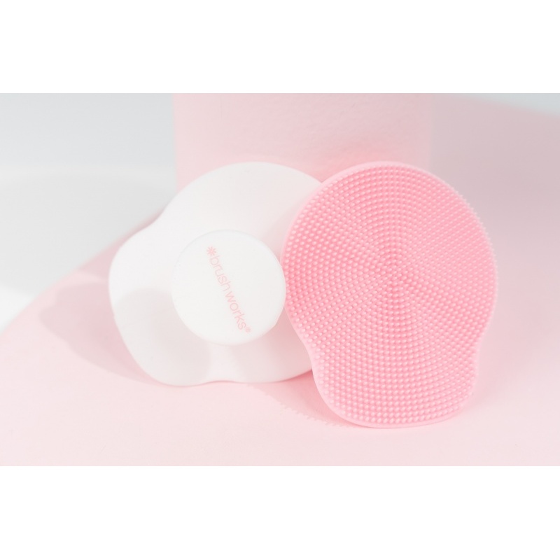 25713-52_56_272_brushworks_silicone_cleansing_pads_-_2_pack_oop__2_.jpg