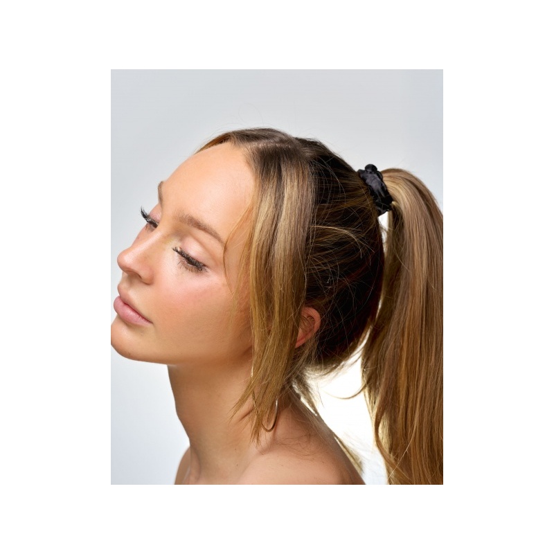 25914-52_56_536_brushworks_skinny_satin_scrunchies_ms__5_.jpg