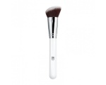 ILŪ 301 Angled Blush Kabuki Brush Poskipunasivellin