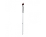 ILŪ 417 Angled Eyeshadow Brush Lauvärvipintsel